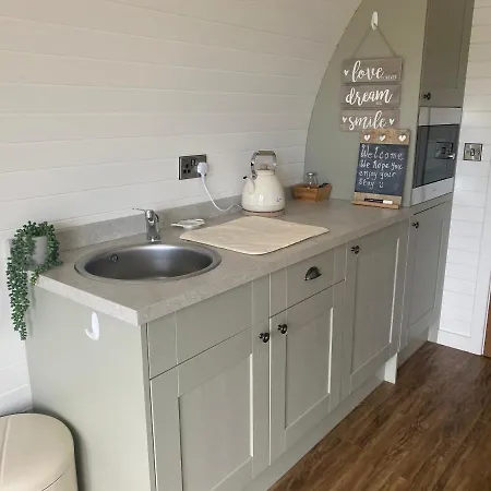 Beech Pod Cabin In Beautiful Surroundings Wrexham Esterno foto